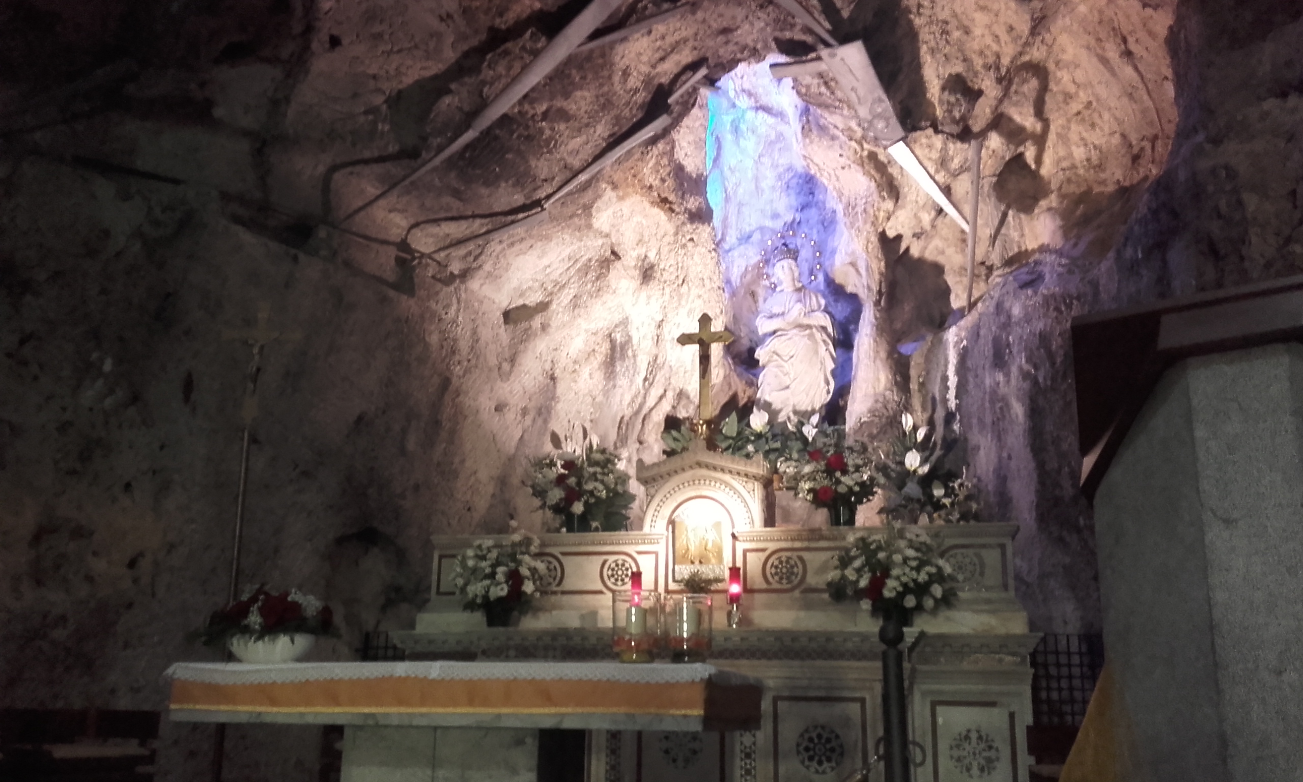 Altar del santuario de Santa Rosalía