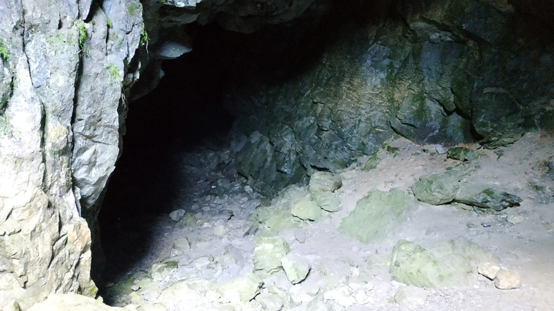 La lúgubre cueva de Jaskinia Raptawicka